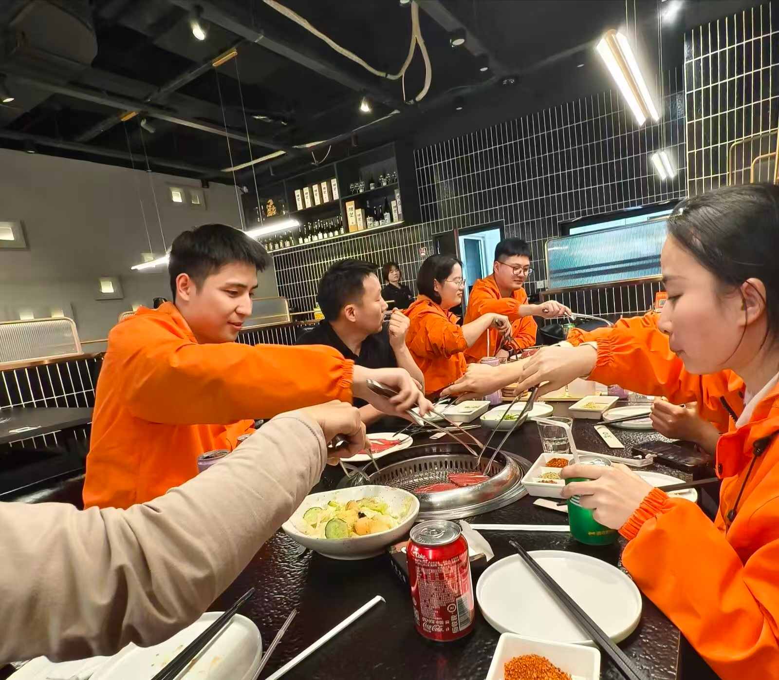 Wéi hëlleft Team Building Aktivitéit Zhejiang SEAVEROptimize R&D & Production of Home Coffee Machine?